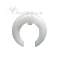 Snow White Quartz Jade Stone Pinchers Snow White Quartz Jade Stone Pinchers